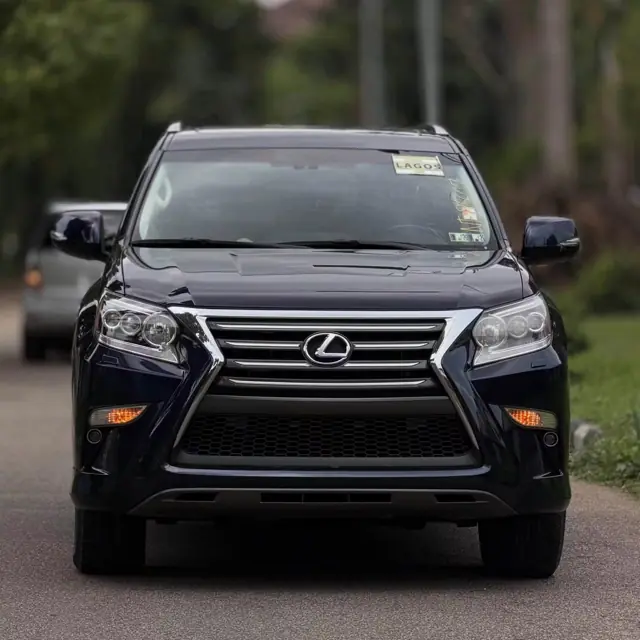 Lexus GX — location avec chauffeur à Yaoundé